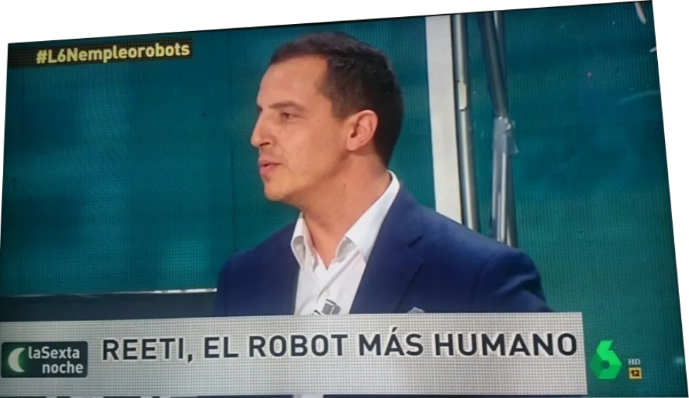 Rob Futura interviniendo en La Sexta Noche en un debate sobre robots y empleo.